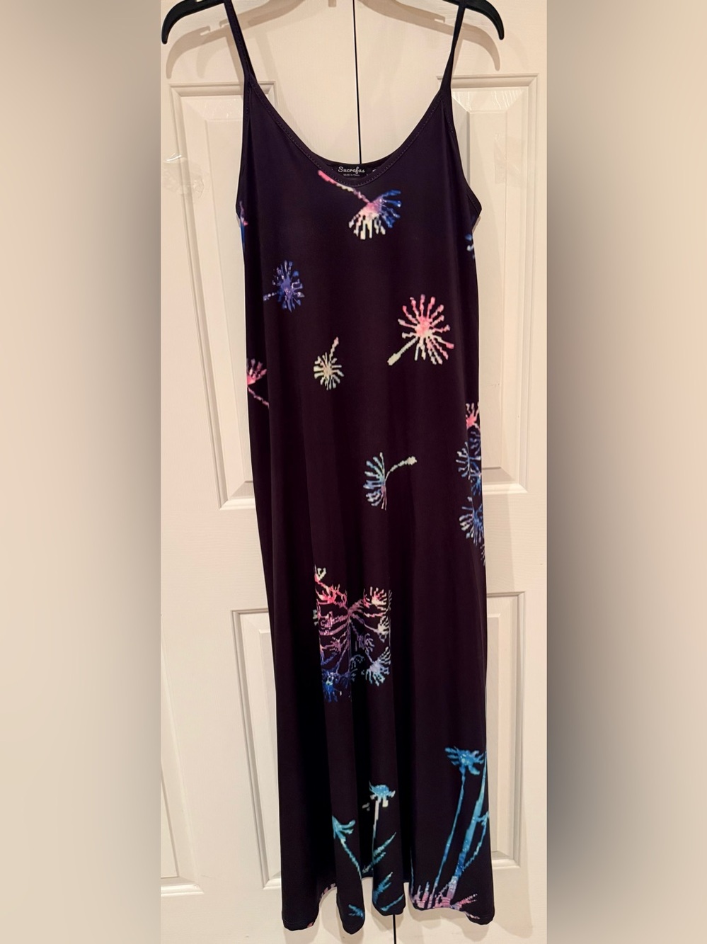 Sucrefas Black Floral-Print Maxi Sleeveless Tank Dress with Colorful Fireworks